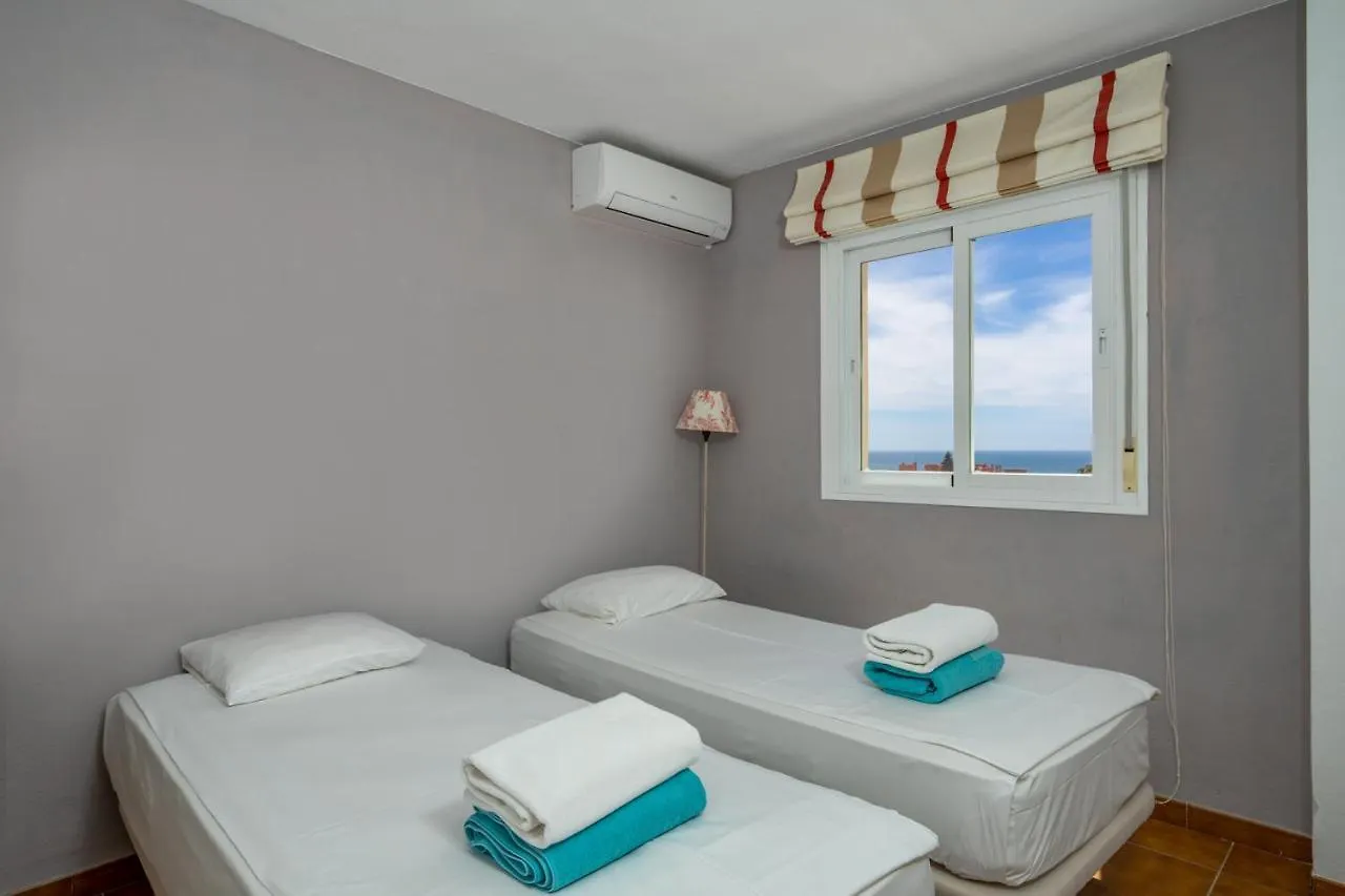 Spacious Castillo Sohail Penthouse With Jacuzzi By Costarentals - Ref 12 Fuengirola